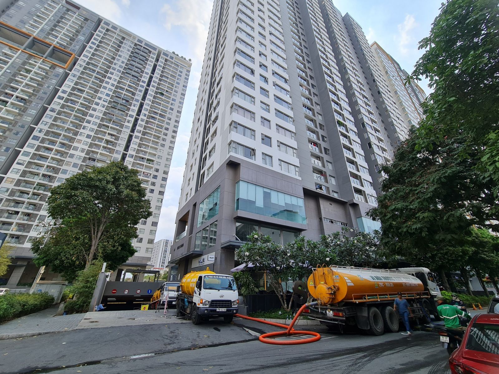 Thông cống tắc nghẹt